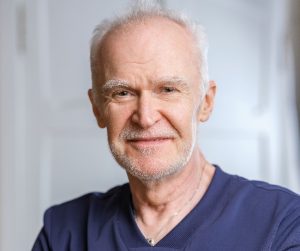 Dr. Kārlis Ozoliņš